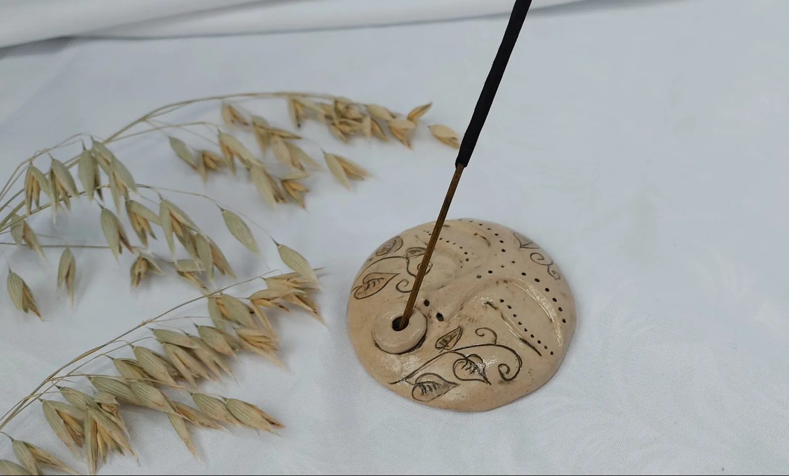 Картина «Подставка для благовоний» — Светлана Бусе, Керамика, Минималистичная подставка для аромапалочек в бохо/рустик стиле с растительным о…