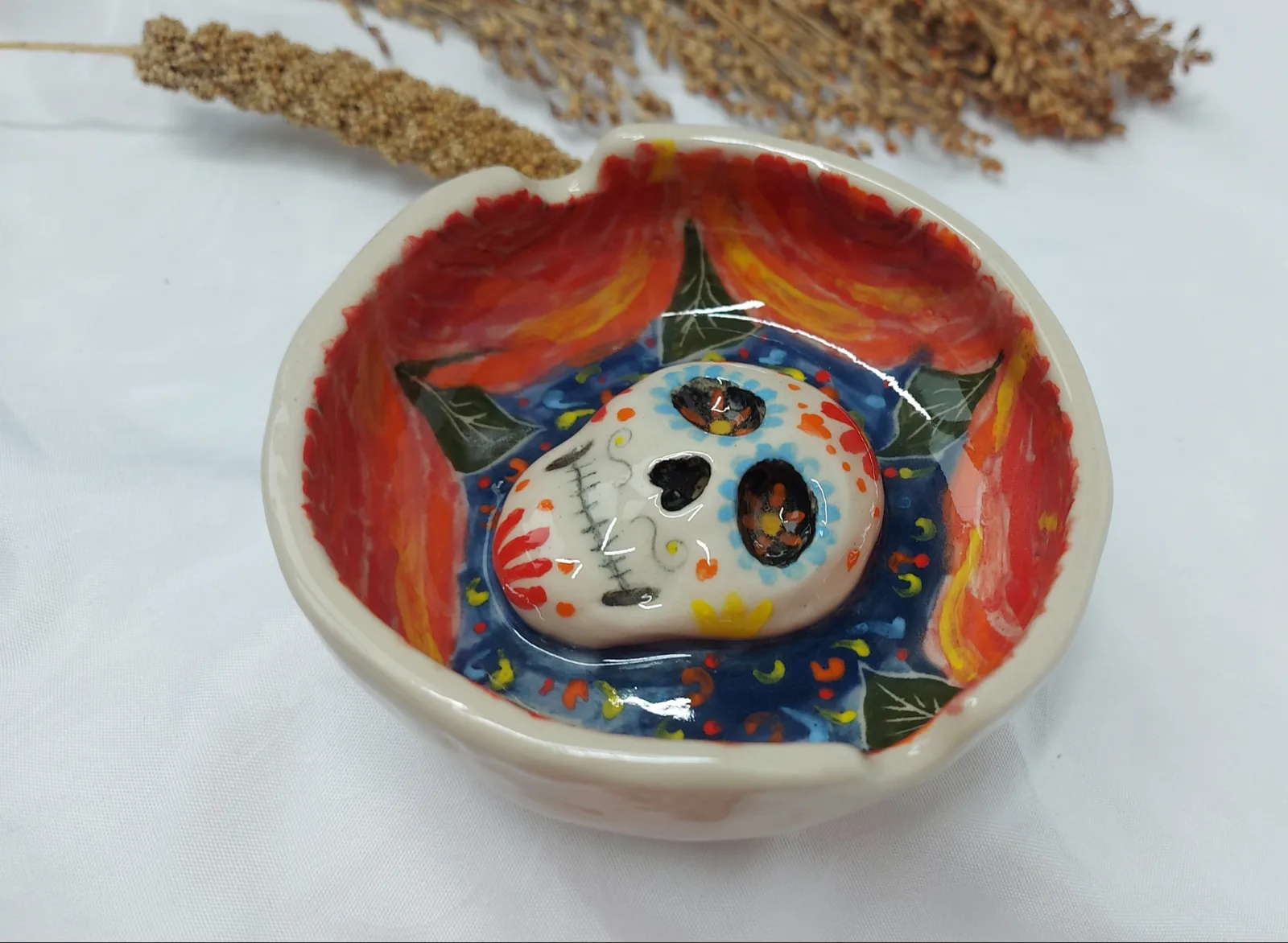 Картина «Блюдце для украшений или мелочей, подставка для аромапалочек» — Светлана Бусе, Керамика, Керамическая декоративная тарелочка в стиле мексиканского "дня мертвых" для хра…