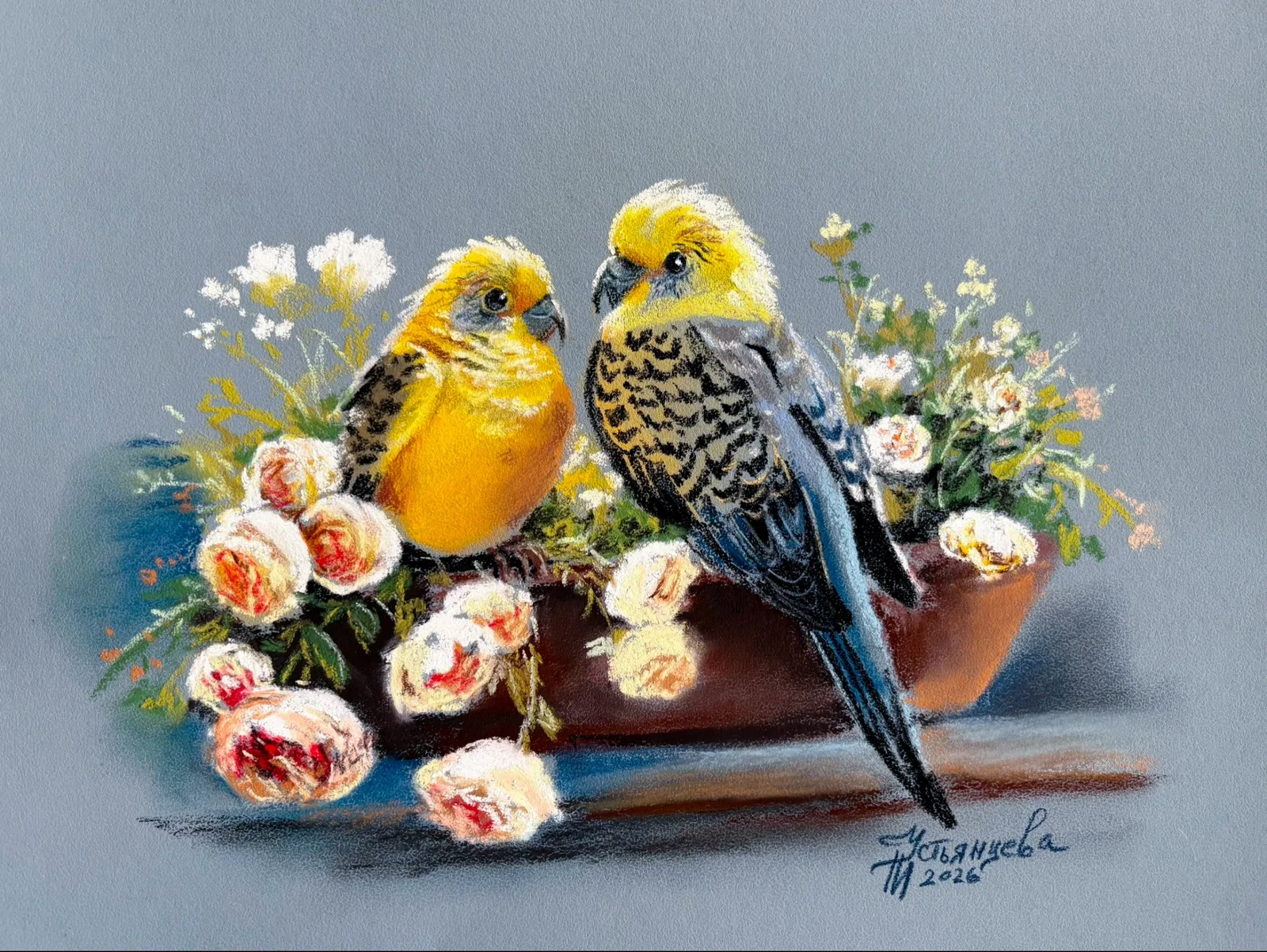 Картина «Попугайчики» — Татьяна Устьянцева, Анималистика, Два попугайчика сидят на краю деревянной плоской кормушки, окружённой пышным бу…