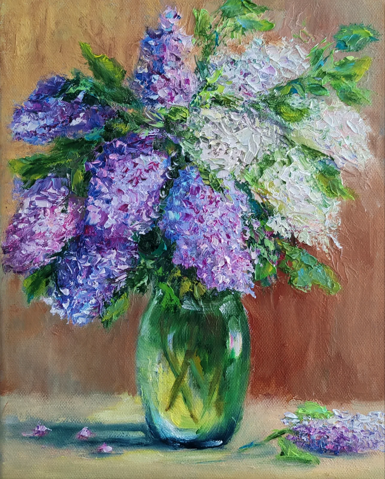 Картина «Сирень» — Елена Малыхина, Натюрморт, Летом 2021 года, ранним утром, когда солнце только начинало выглядывать из-за г…