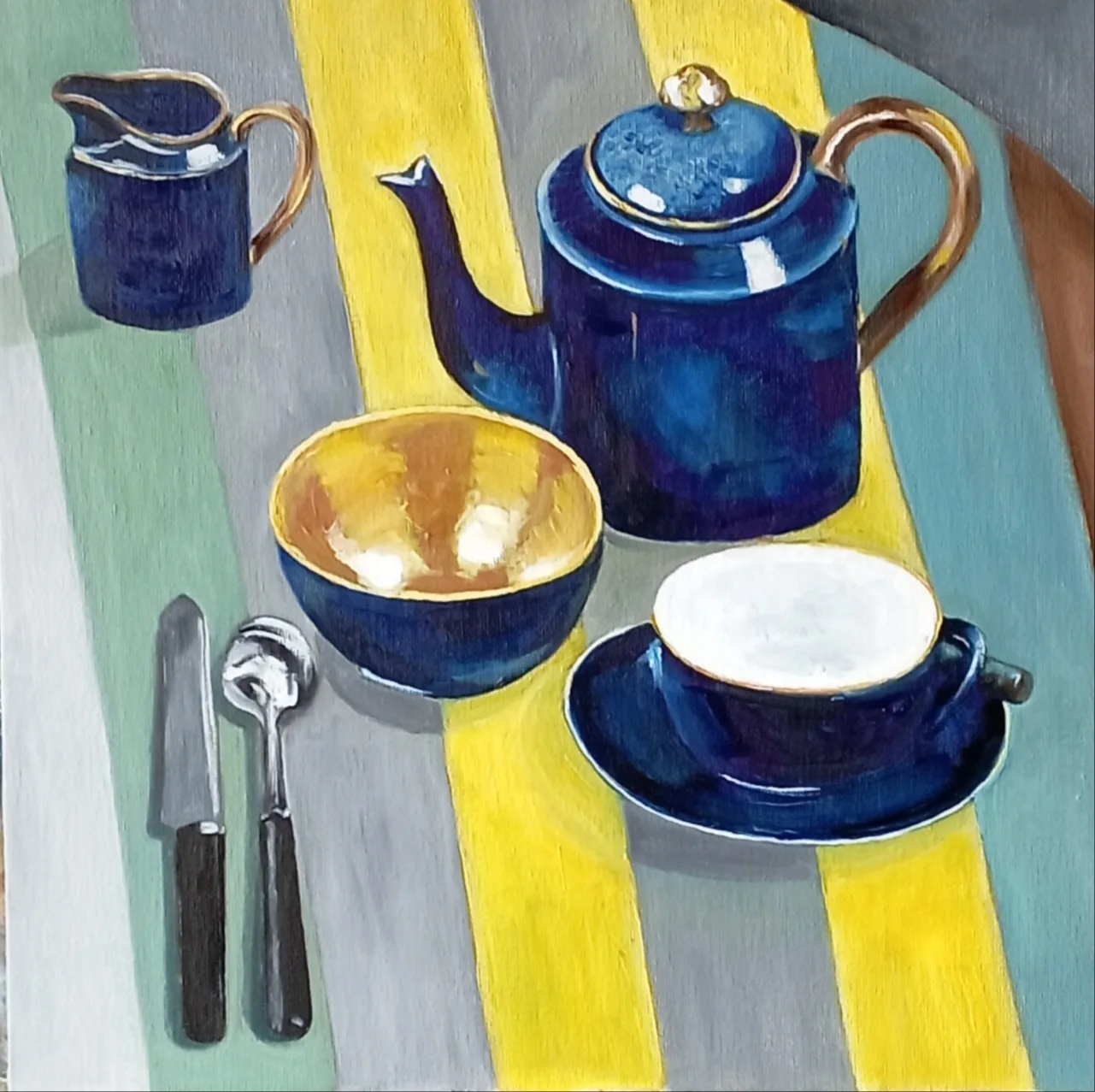 К завтраку..