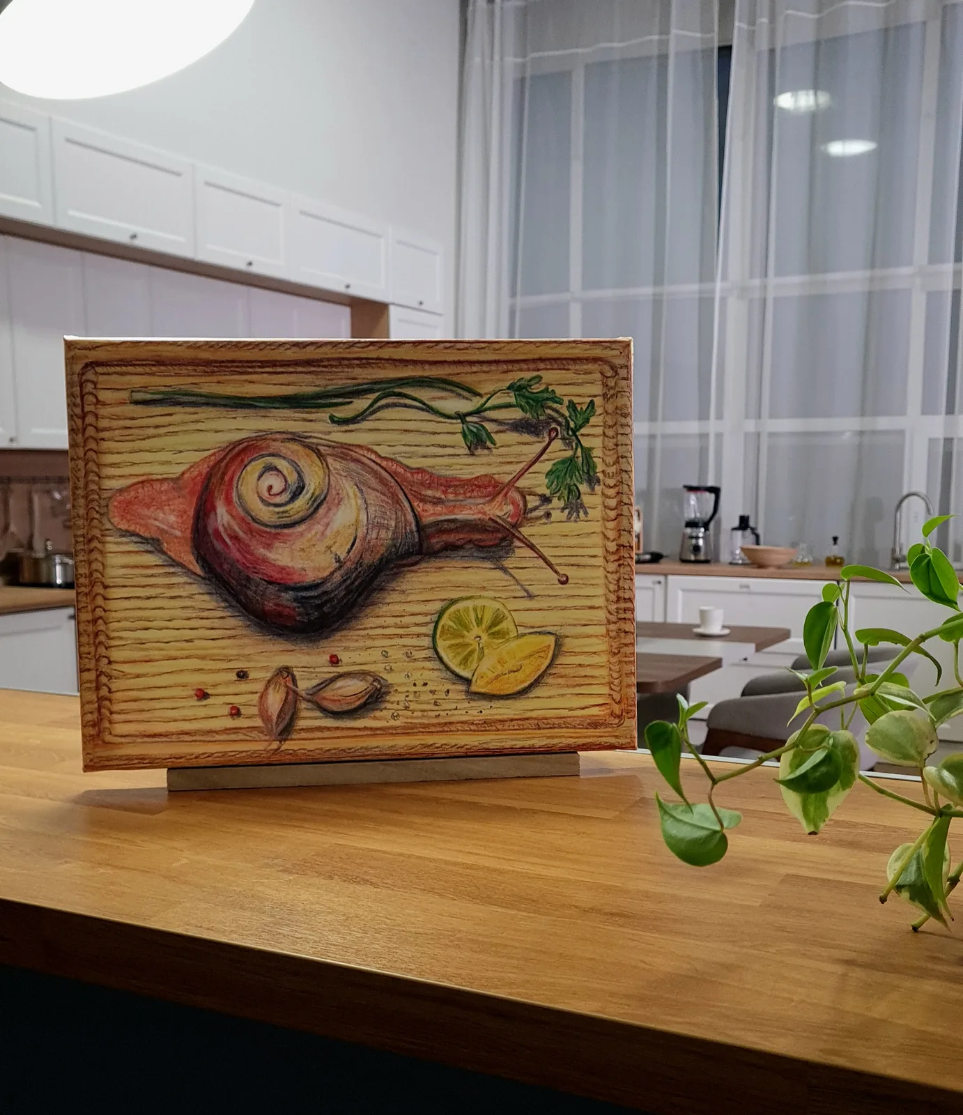 Улитка на разделочной доске