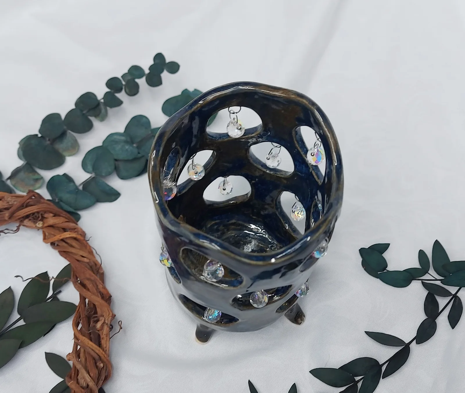 Подсвечник ажурный с подвесками