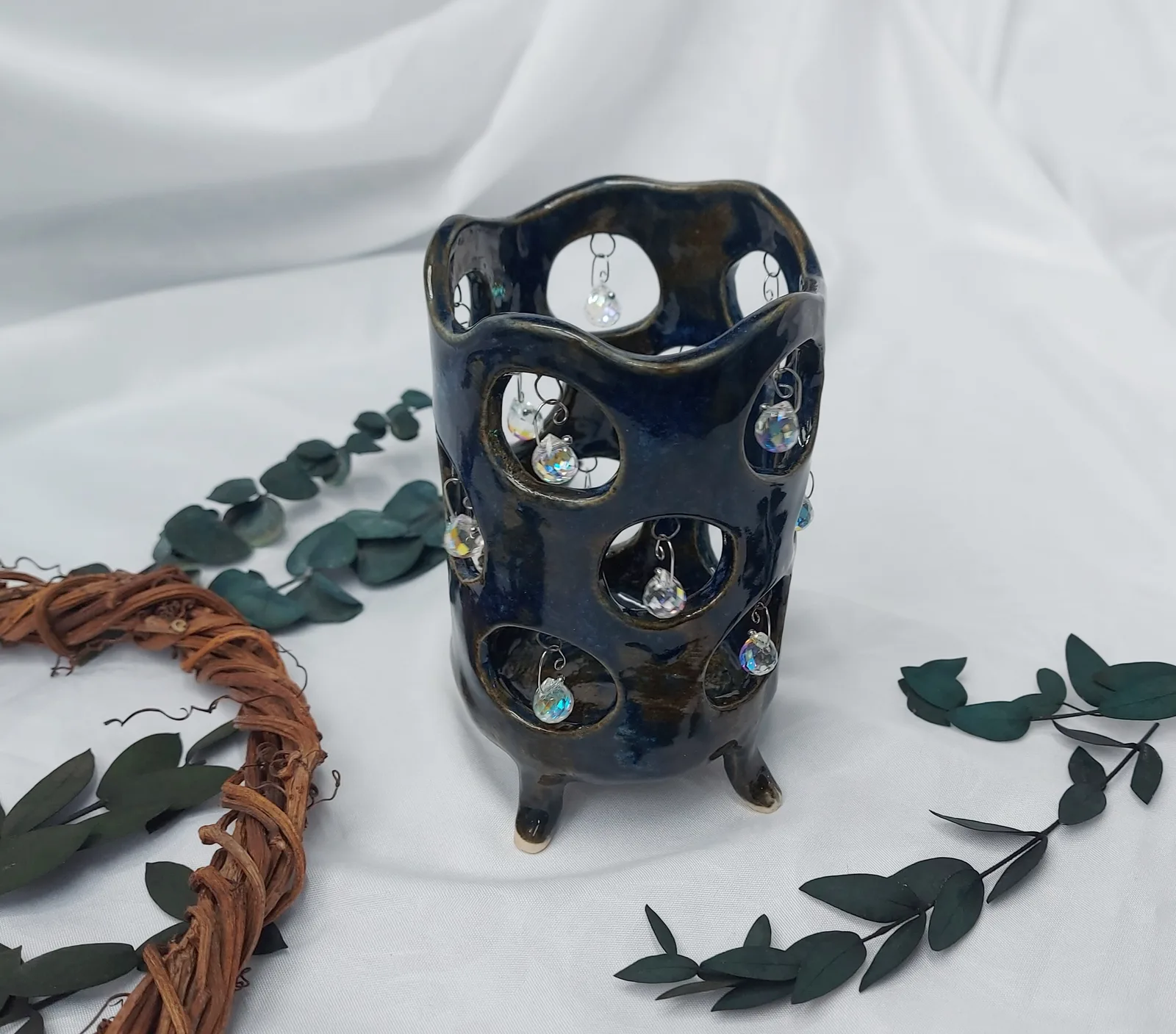 Подсвечник ажурный с подвесками