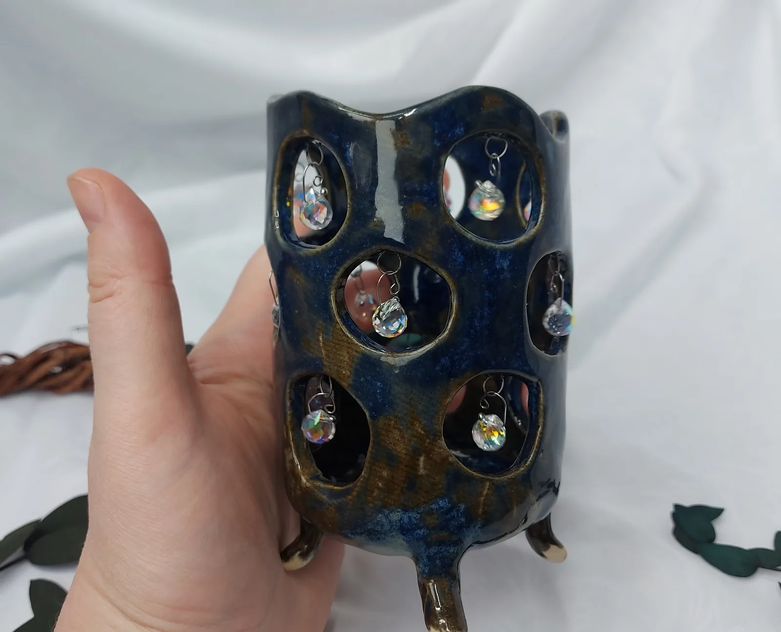 Подсвечник ажурный с подвесками