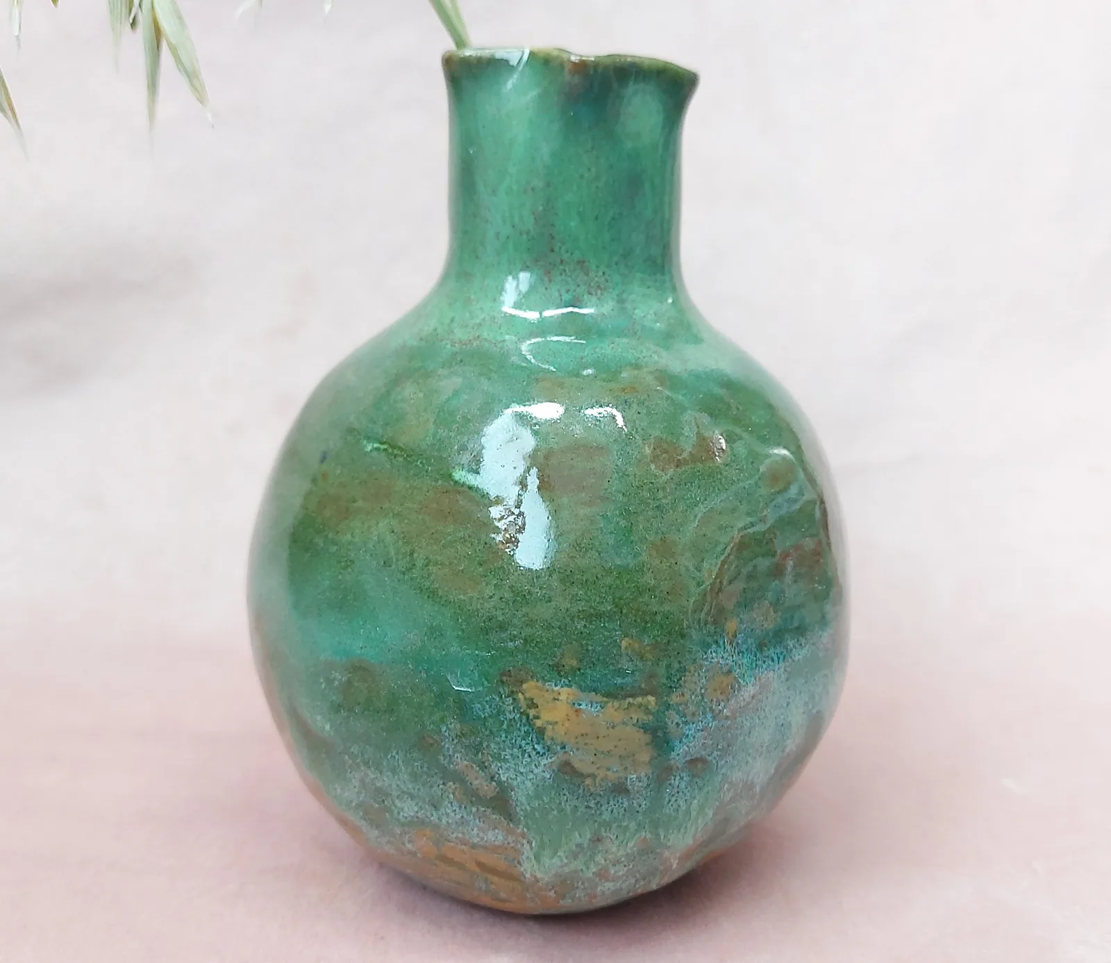 Ваза круглая зелёная