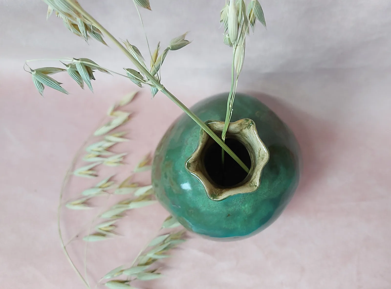 Ваза круглая зелёная