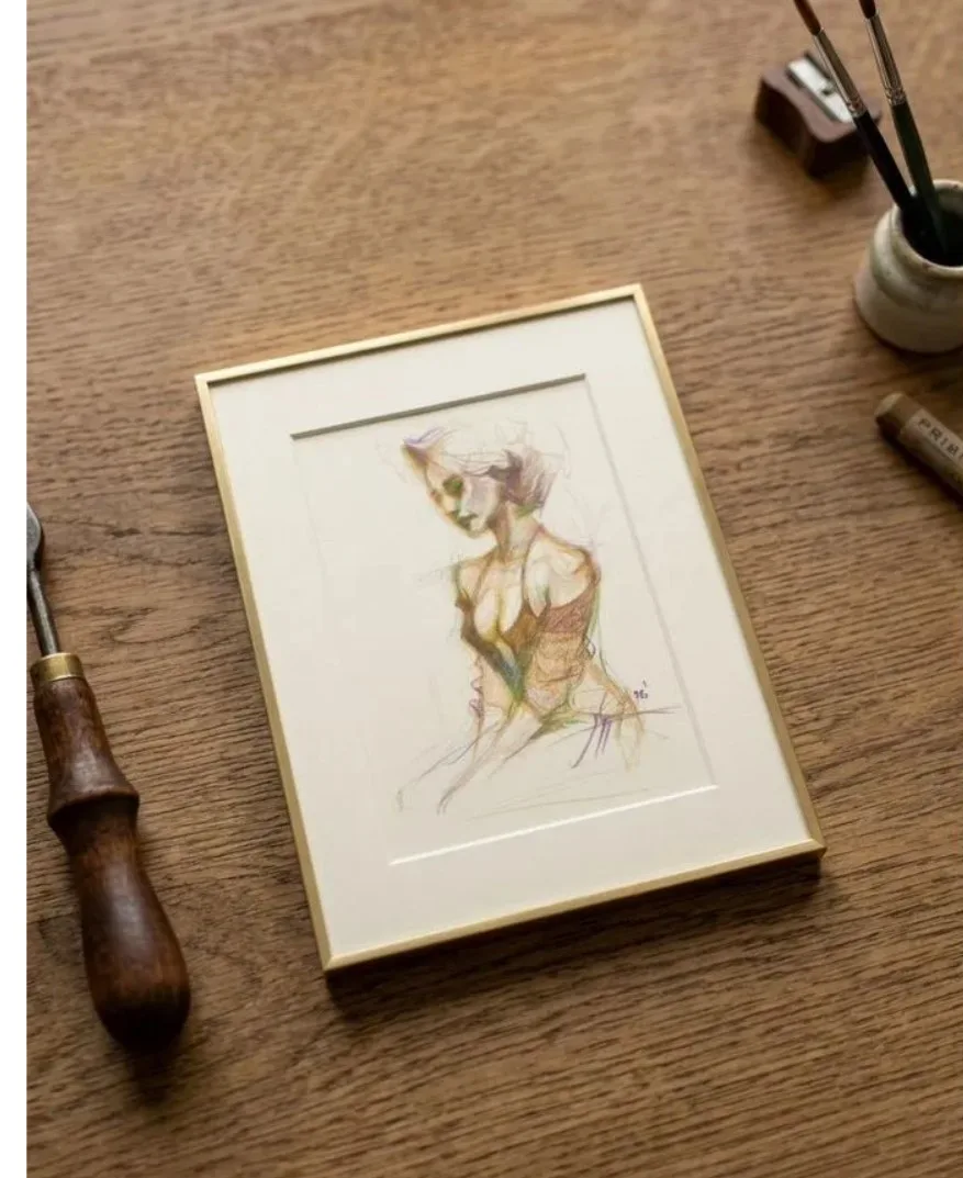 Рисунок девушки «Тёплая линия»